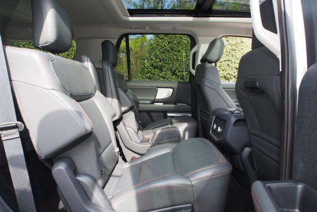 used 2025 Ford Expedition car, priced at $59,266