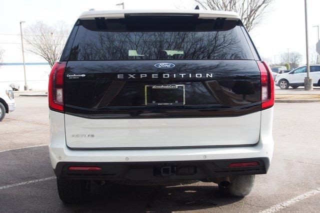 used 2025 Ford Expedition car, priced at $59,266