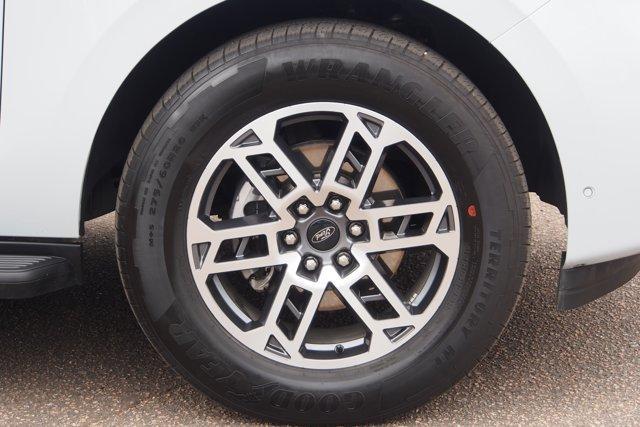 used 2025 Ford Expedition car, priced at $58,161