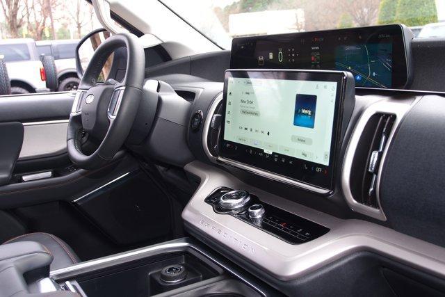 used 2025 Ford Expedition car, priced at $58,161