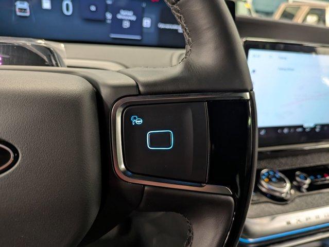 new 2025 Ford Expedition car, priced at $83,272