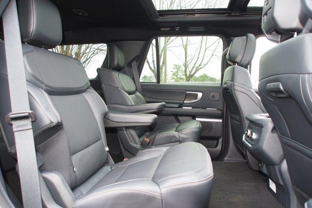 new 2026 Ford Expedition car, priced at $83,727