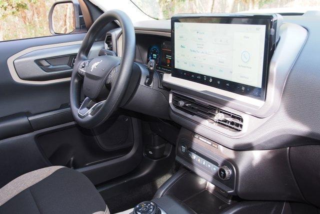 new 2025 Ford Bronco Sport car, priced at $31,027