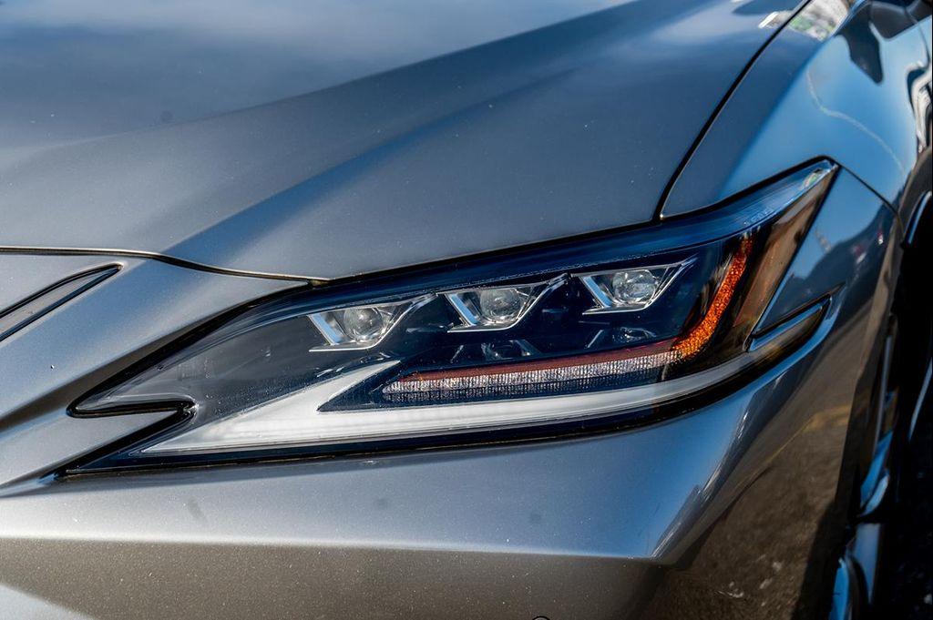 used 2019 Lexus ES 350 car, priced at $30,977