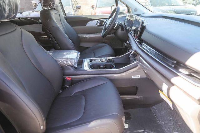 new 2026 Kia Carnival Hybrid car, priced at $41,508