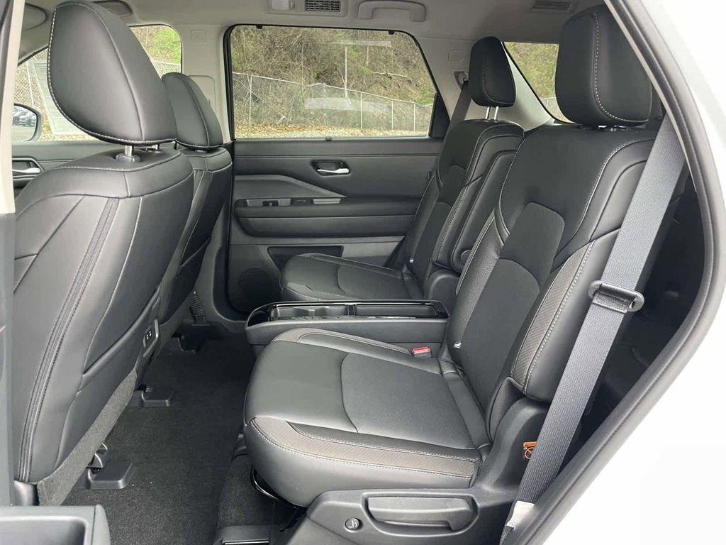 new 2026 Nissan Pathfinder car, priced at $48,452