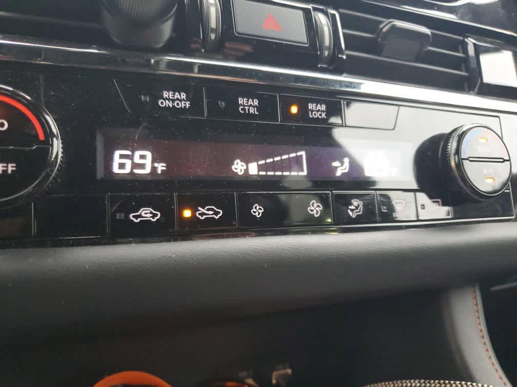 2023 Super Black Nissan Pathfinder