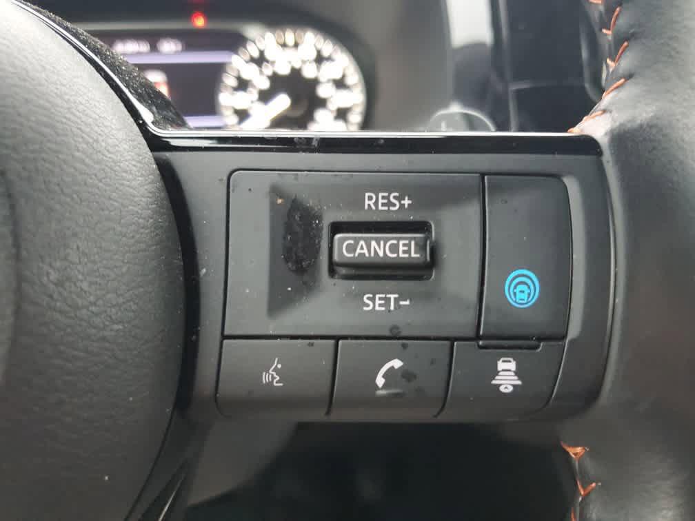 2023 Super Black Nissan Pathfinder
