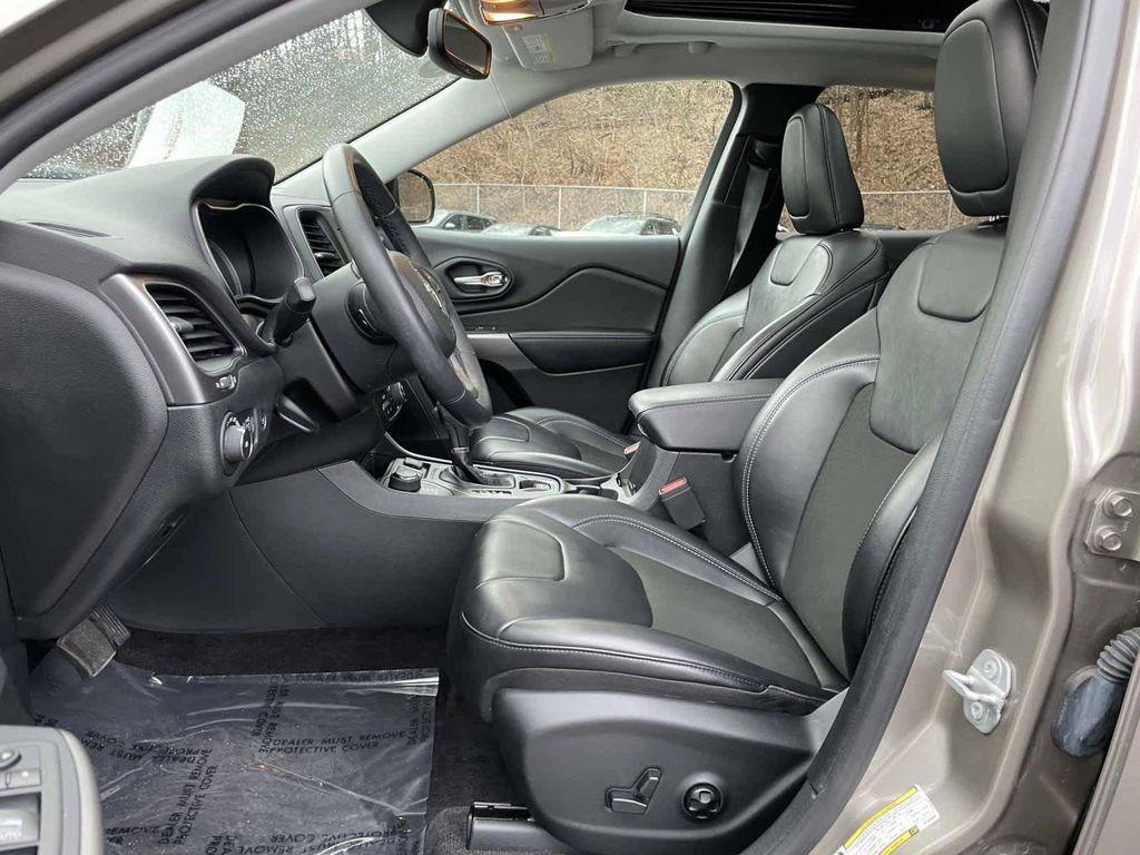 used 2019 Jeep Cherokee car, priced at $16,384