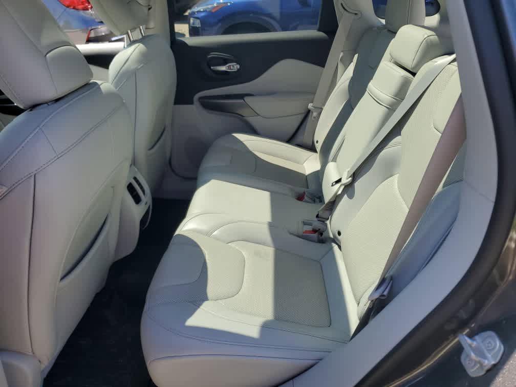 used 2019 Jeep Cherokee car, priced at $19,475