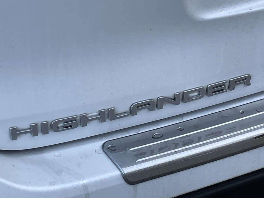 used 2023 Toyota Highlander car, priced at $32,936