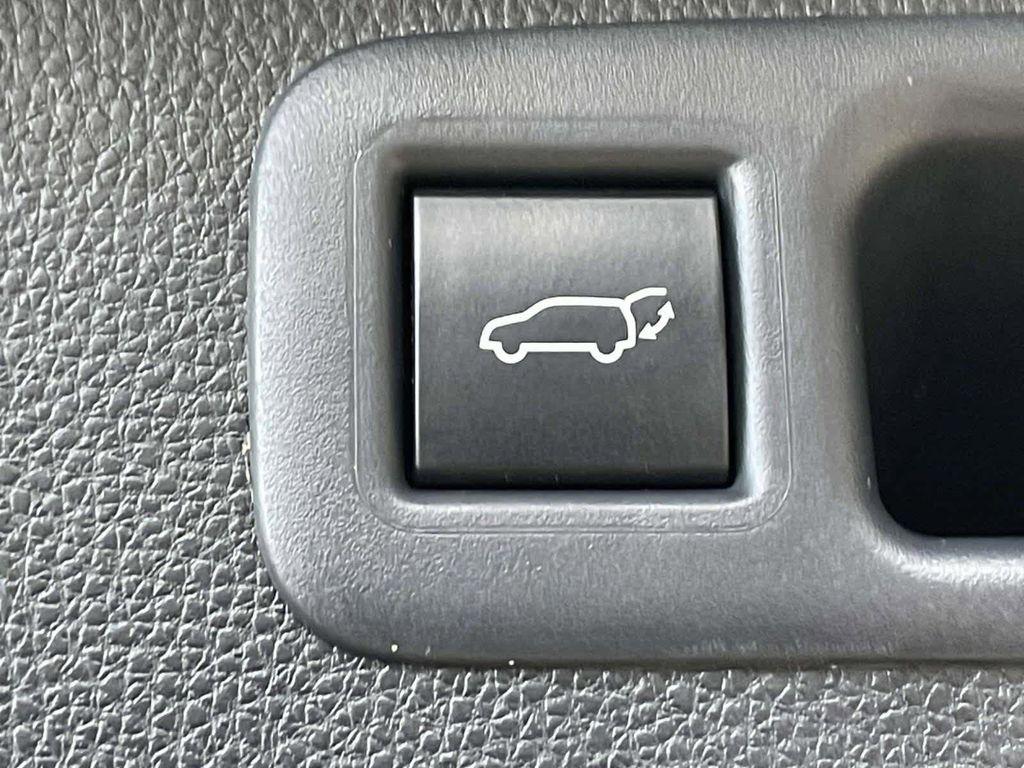 used 2023 Toyota Highlander car, priced at $32,936