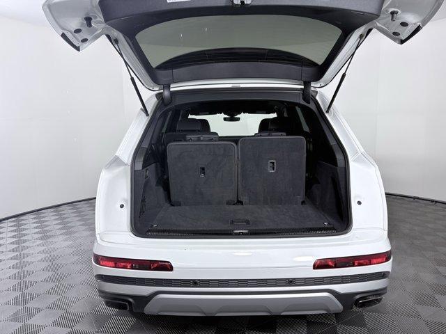 used 2025 Audi Q7 car, priced at $44,591