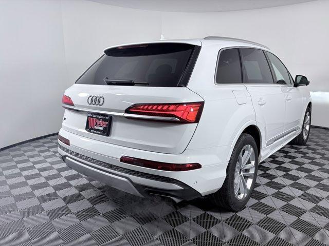 used 2025 Audi Q7 car, priced at $44,591