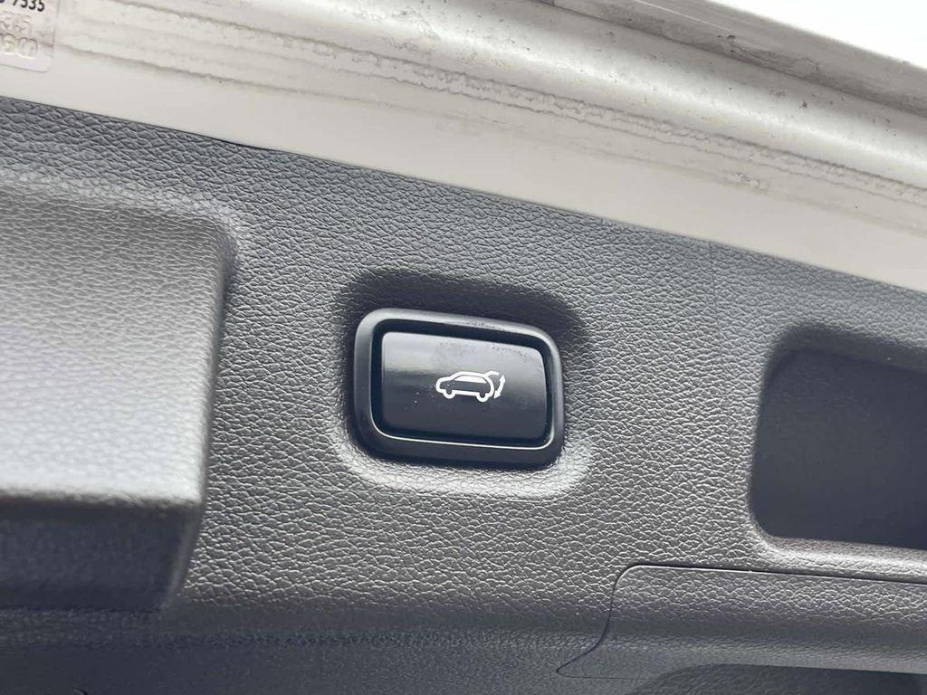 used 2020 Hyundai Santa Fe car, priced at $17,498