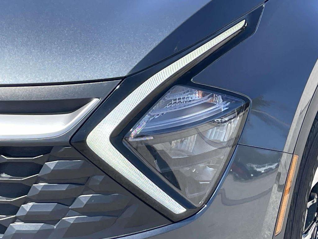 used 2023 Kia Sportage Hybrid car, priced at $21,998