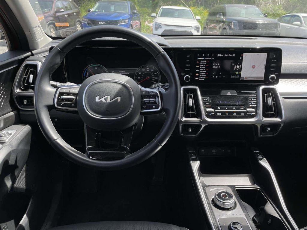 used 2023 Kia Sorento Hybrid car, priced at $26,998
