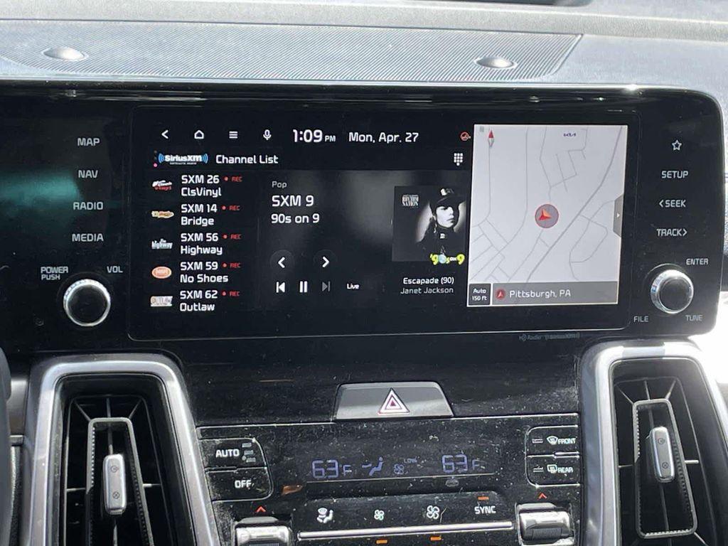 used 2023 Kia Sorento Hybrid car, priced at $26,998
