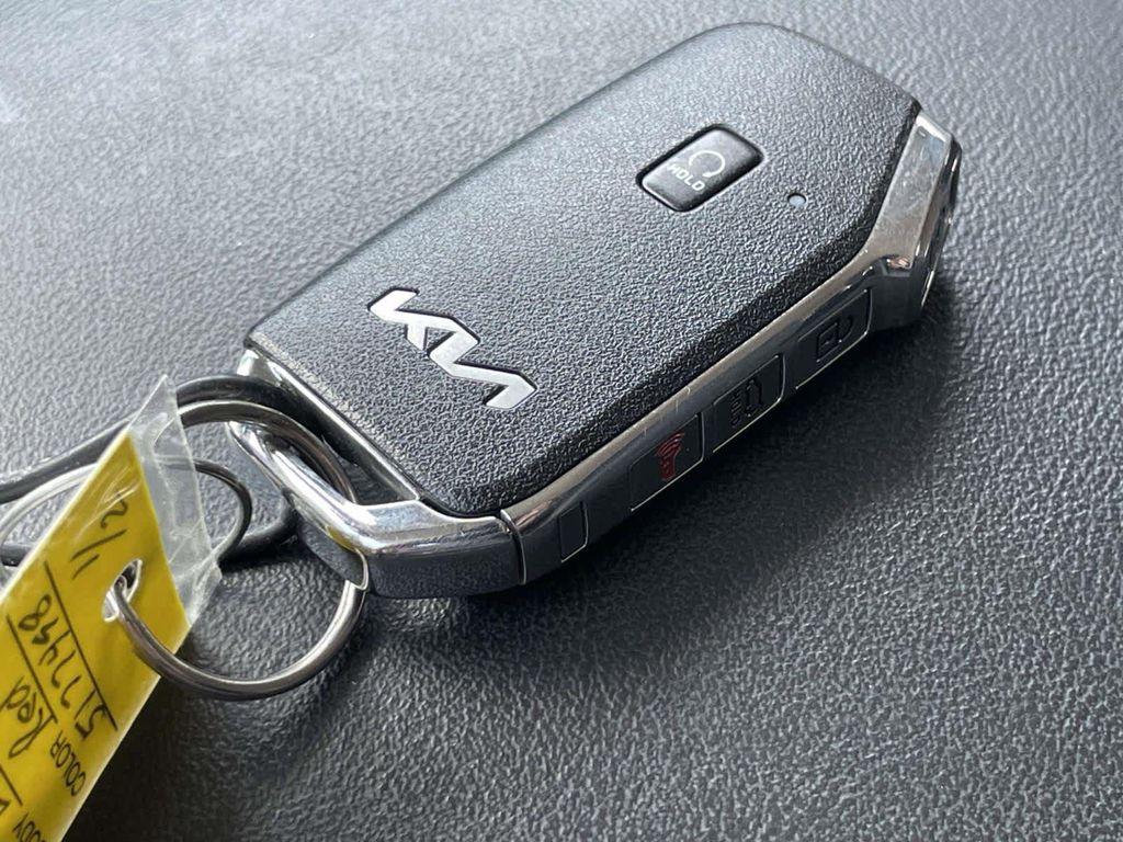 used 2023 Kia Sorento Hybrid car, priced at $26,998