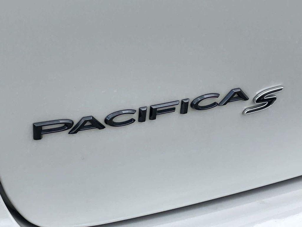 used 2020 Chrysler Pacifica Hybrid car, priced at $23,488