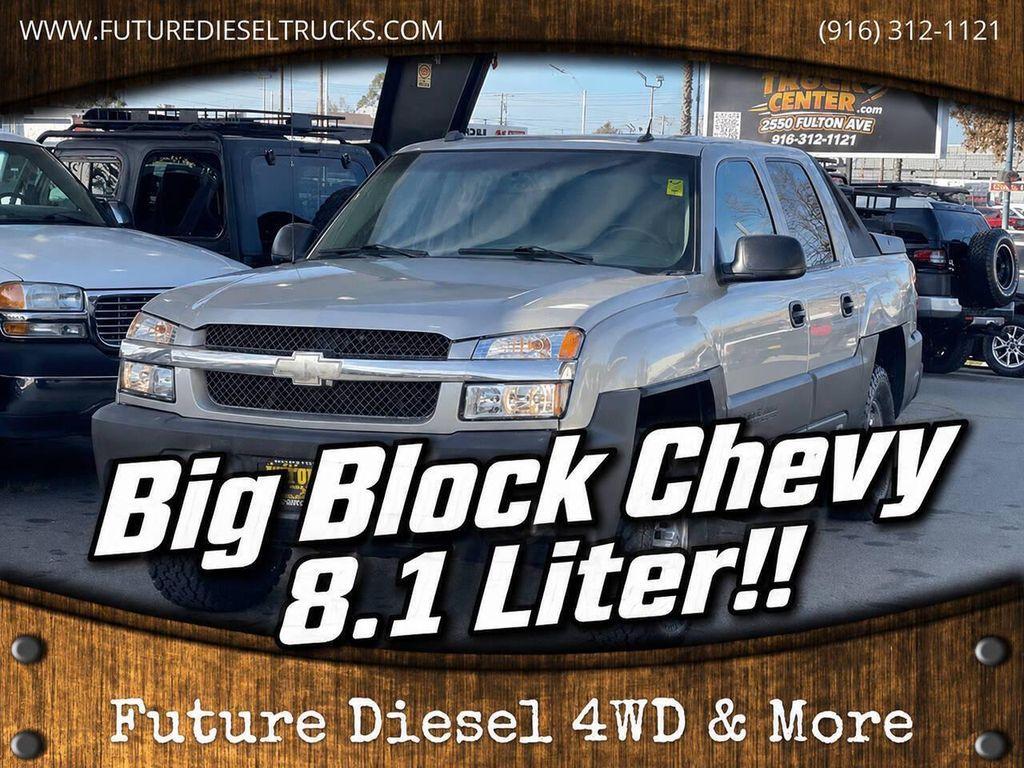 used 2005 Chevrolet Avalanche car, priced at $15,999