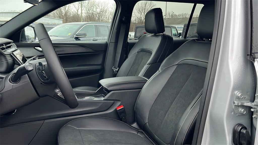 new 2025 Jeep Grand Cherokee L car, priced at $48,411