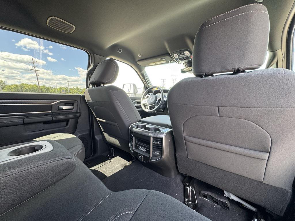 new 2025 Ram 3500 car, priced at $76,184