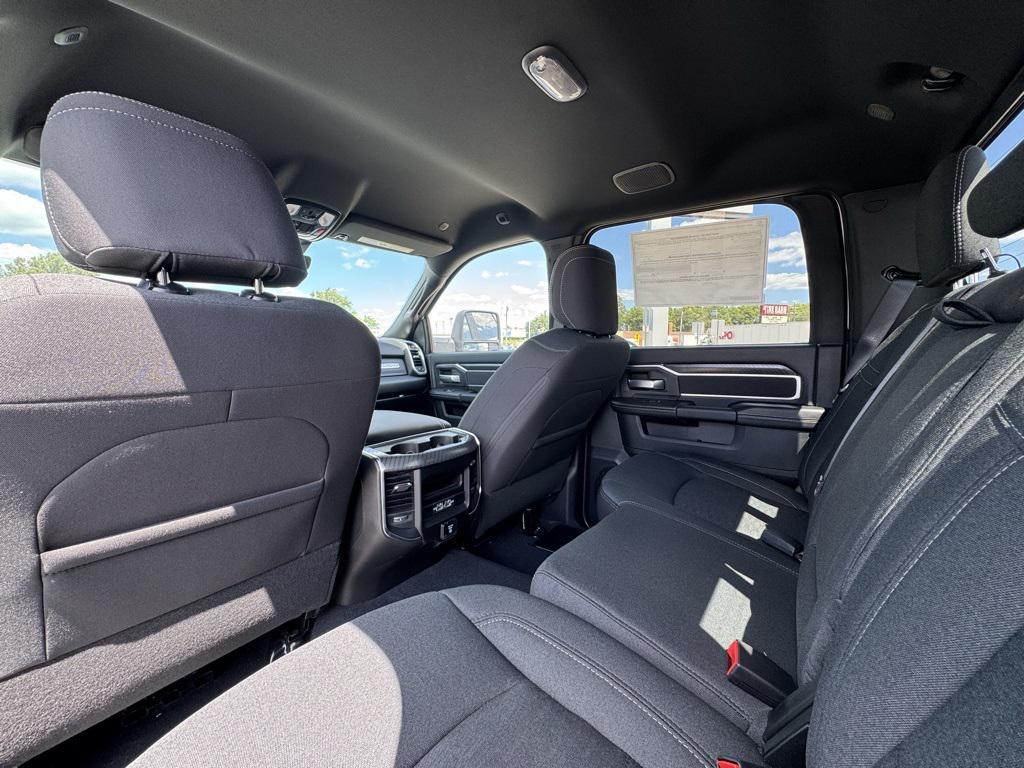 new 2025 Ram 3500 car, priced at $76,184