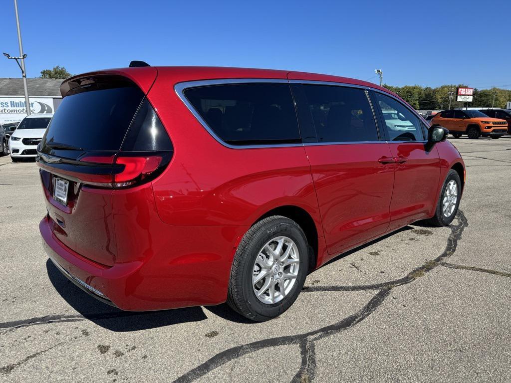 new 2026 Chrysler Pacifica car, priced at $46,274