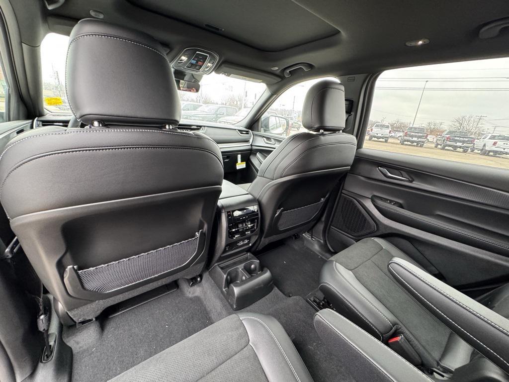 new 2025 Jeep Grand Cherokee L car, priced at $47,954