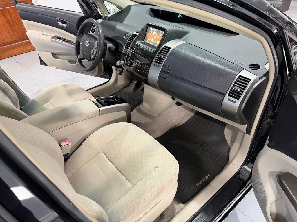 used 2009 Toyota Prius car, priced at $5,999