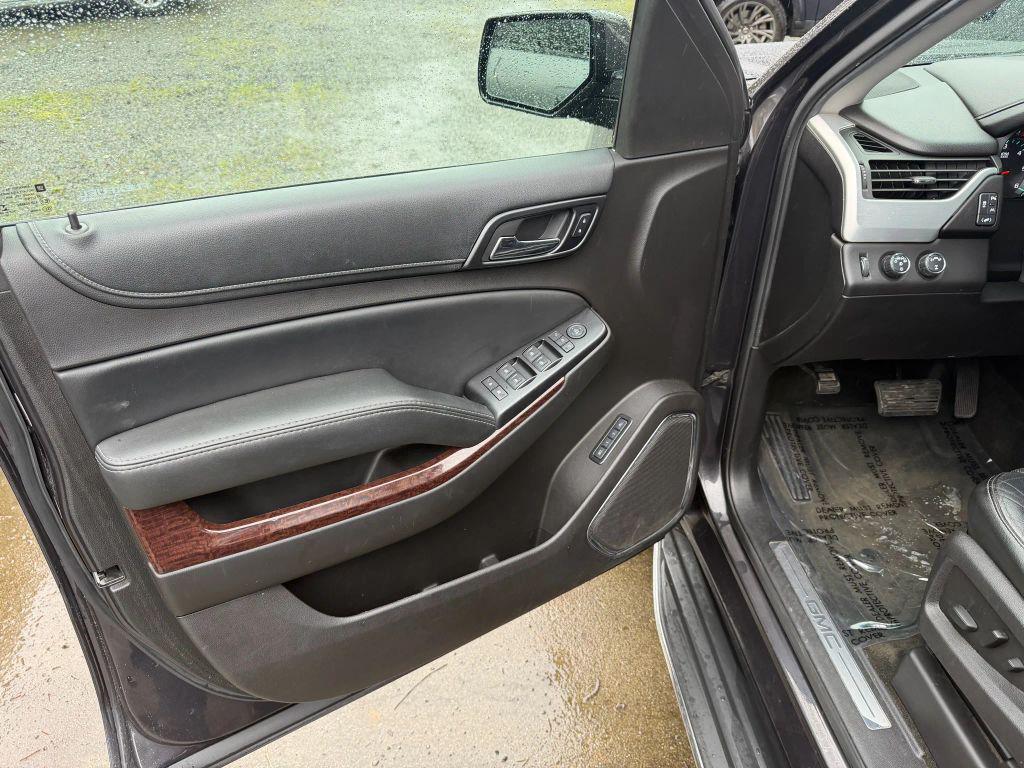 used 2017 GMC Yukon XL car, priced at $19,999