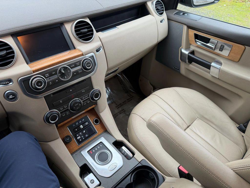 used 2016 Land Rover LR4 car, priced at $9,999