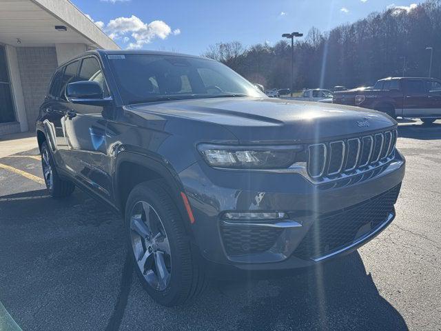 new 2025 Jeep Grand Cherokee car, priced at $54,305