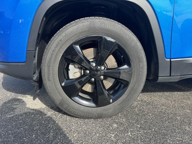 used 2020 Jeep Cherokee car, priced at $22,988