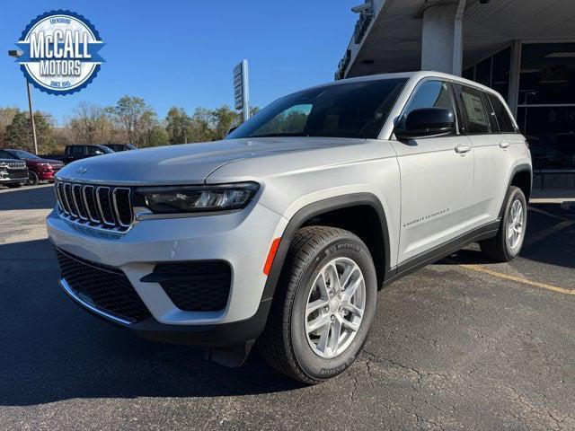 new 2025 Jeep Grand Cherokee car, priced at $41,920