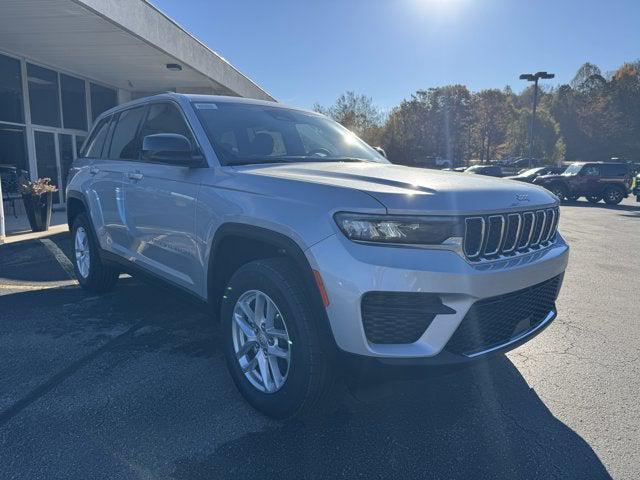 new 2025 Jeep Grand Cherokee car, priced at $41,920