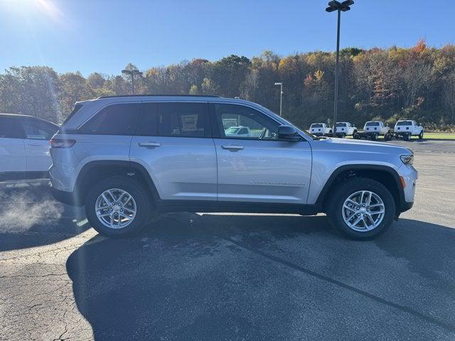 new 2025 Jeep Grand Cherokee car, priced at $41,920