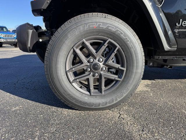 new 2025 Jeep Gladiator car, priced at $47,895