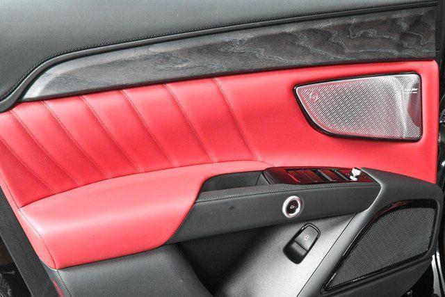 new 2025 Maserati Grecale car, priced at $101,905