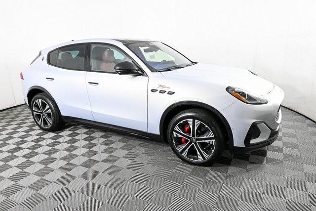 new 2025 Maserati Grecale Folgore car, priced at $89,355