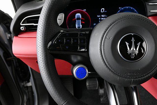new 2025 Maserati Grecale car, priced at $96,375