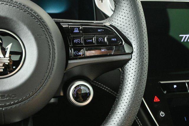 new 2025 Maserati Grecale car, priced at $89,915