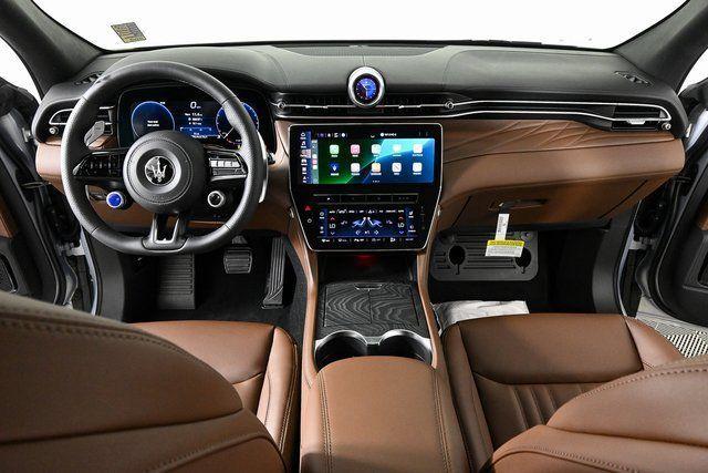 new 2025 Maserati Grecale car, priced at $91,055