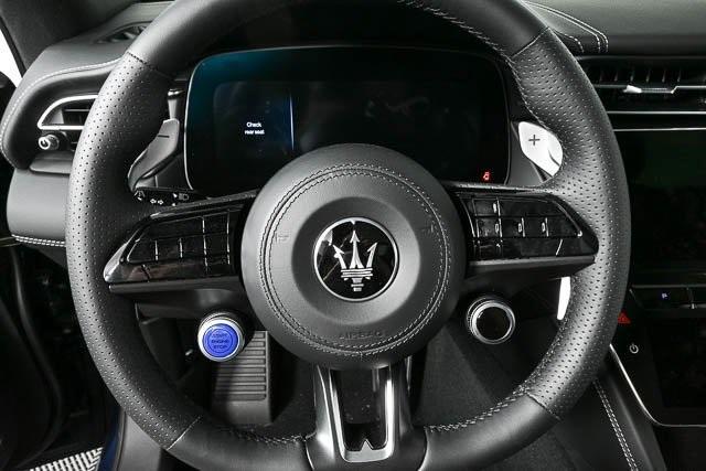 new 2025 Maserati Grecale car, priced at $81,855