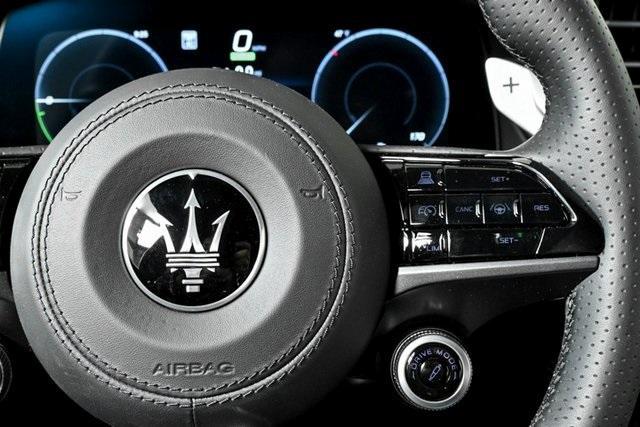 new 2025 Maserati Grecale Folgore car, priced at $99,985