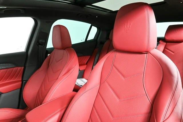 new 2025 Maserati Grecale car, priced at $85,850