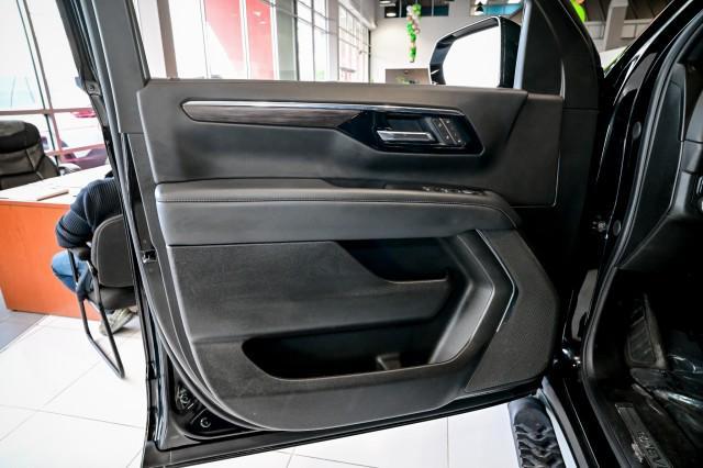 used 2025 Chevrolet Suburban car, priced at $60,792