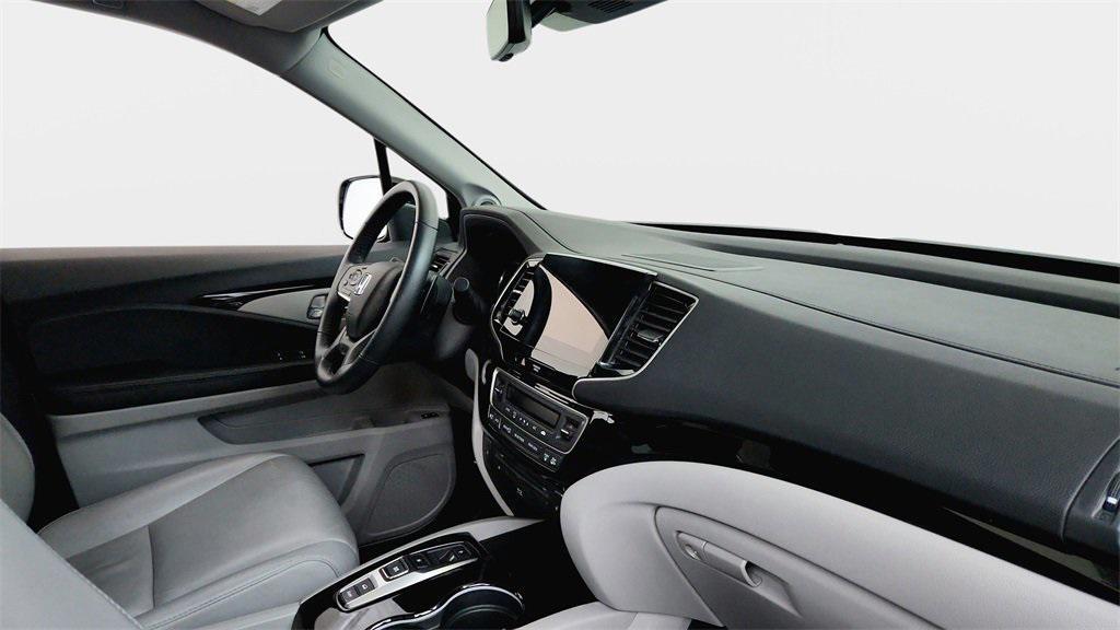 used 2022 Honda Pilot car, priced at $36,305