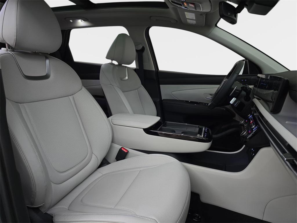 used 2025 Hyundai TUCSON Hybrid car, priced at $34,494